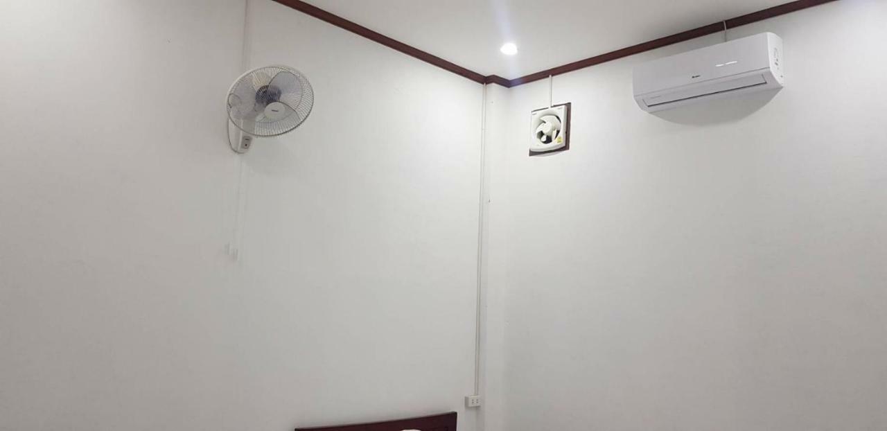 Sipanya Guesthouse Muang Phonsavan Exterior photo